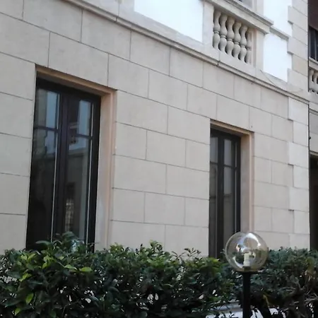 Casa de hóspedes Arena Luxury 4*